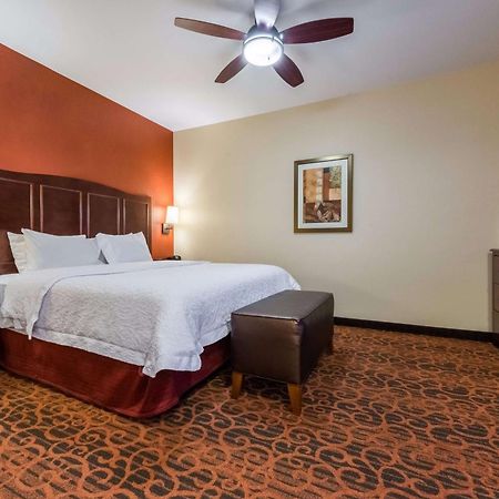 Hampton Inn & Suites Boulder North Bagian luar foto