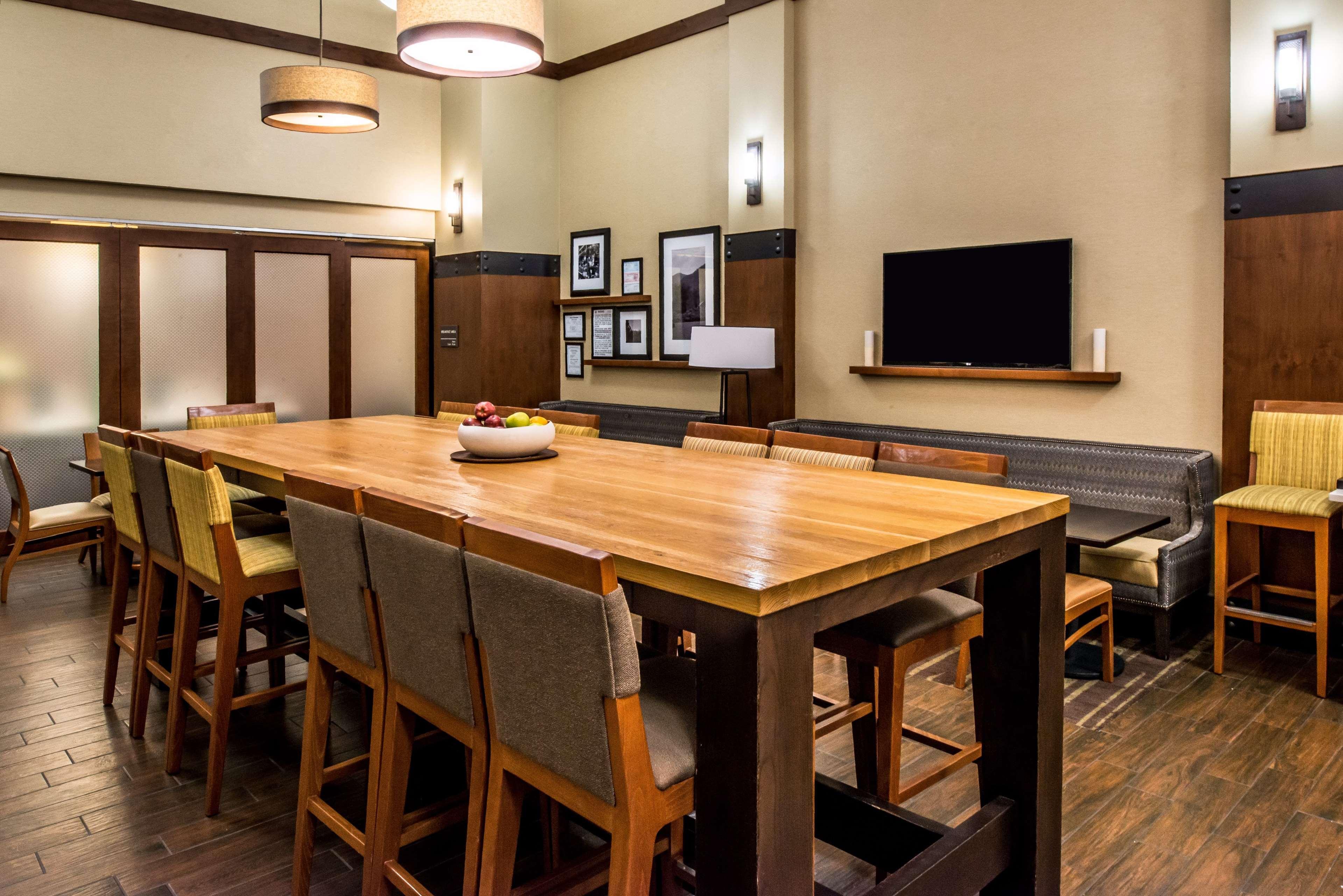 Hampton Inn & Suites Boulder North Bagian luar foto