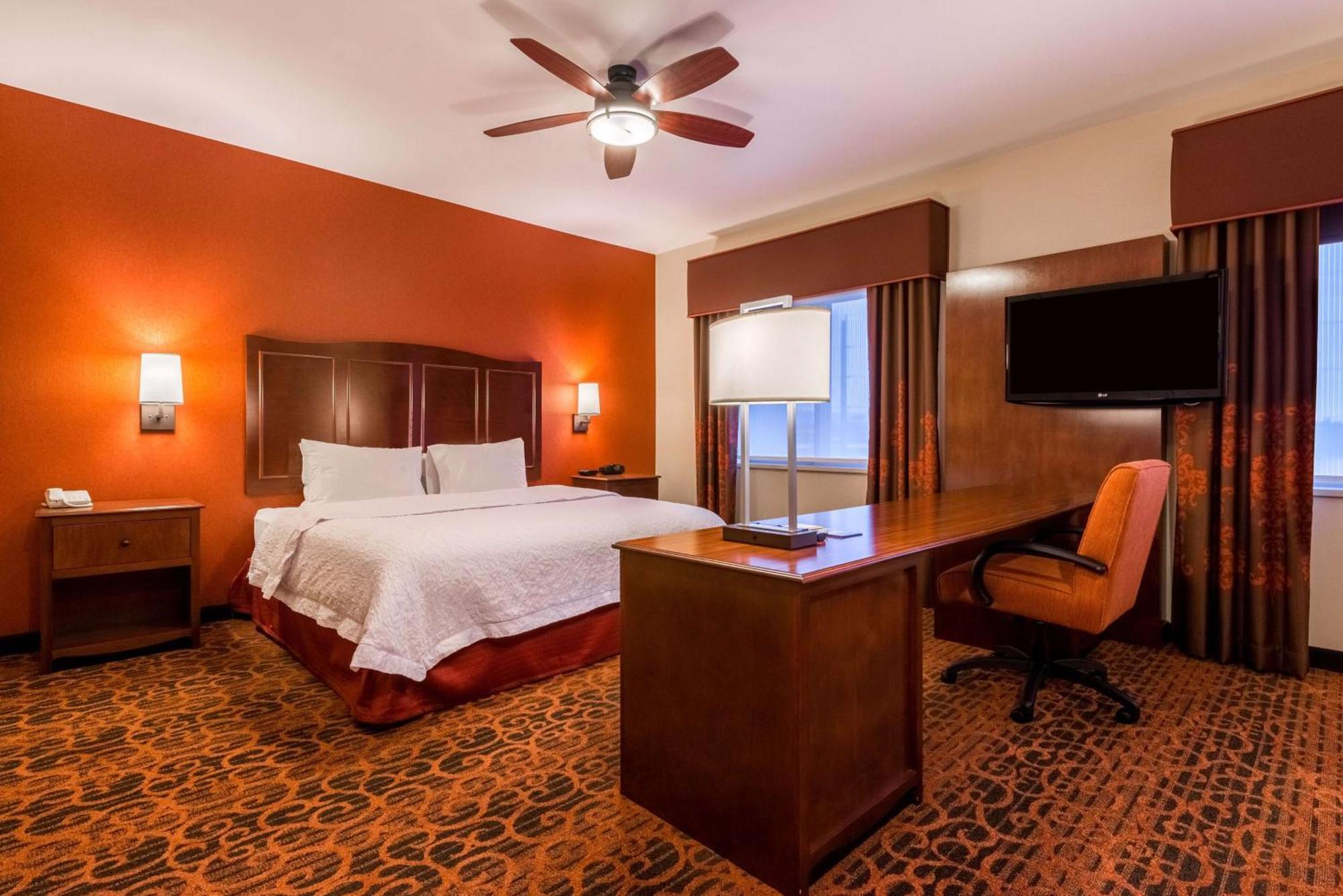 Hampton Inn & Suites Boulder North Bagian luar foto