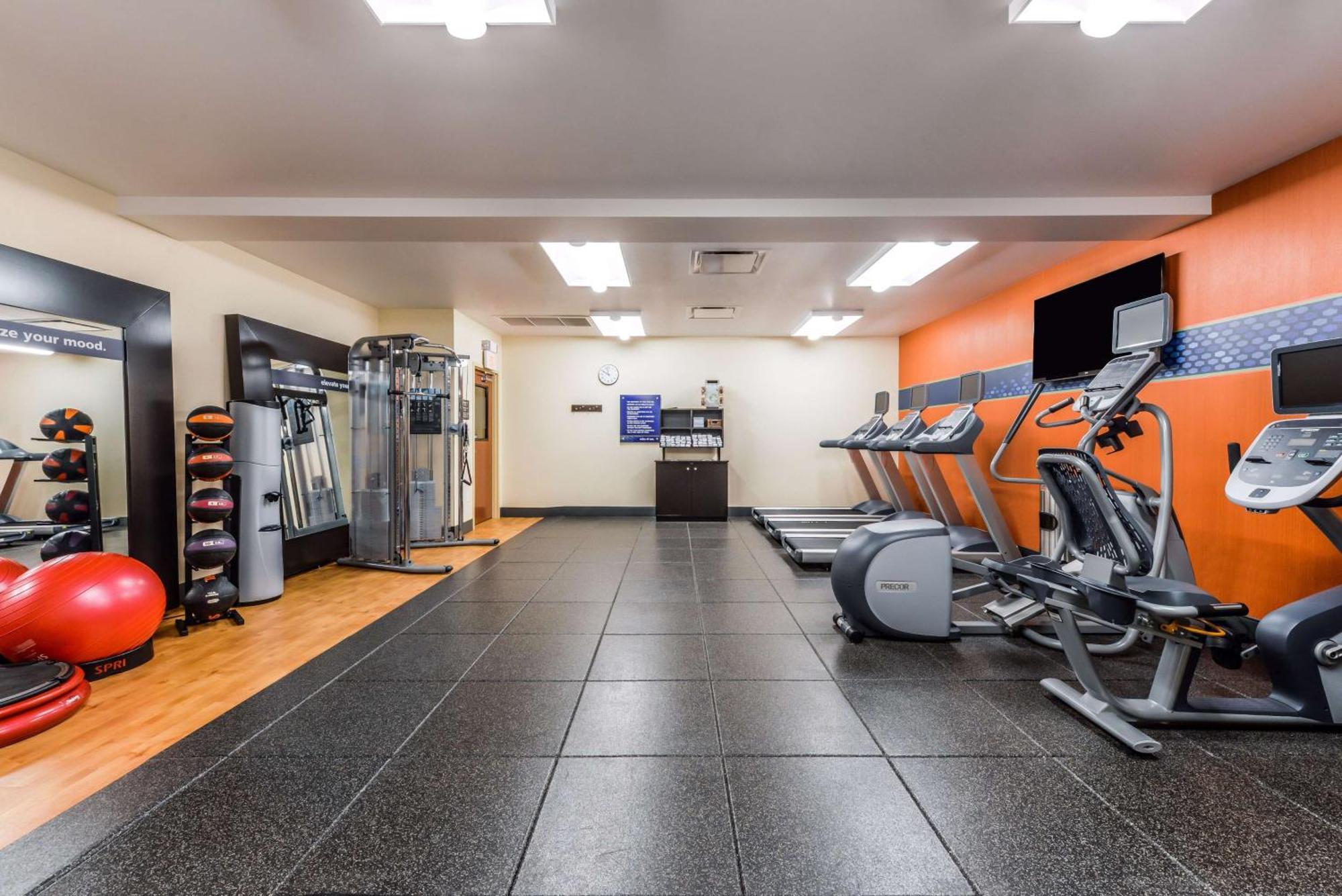 Hampton Inn & Suites Boulder North Bagian luar foto