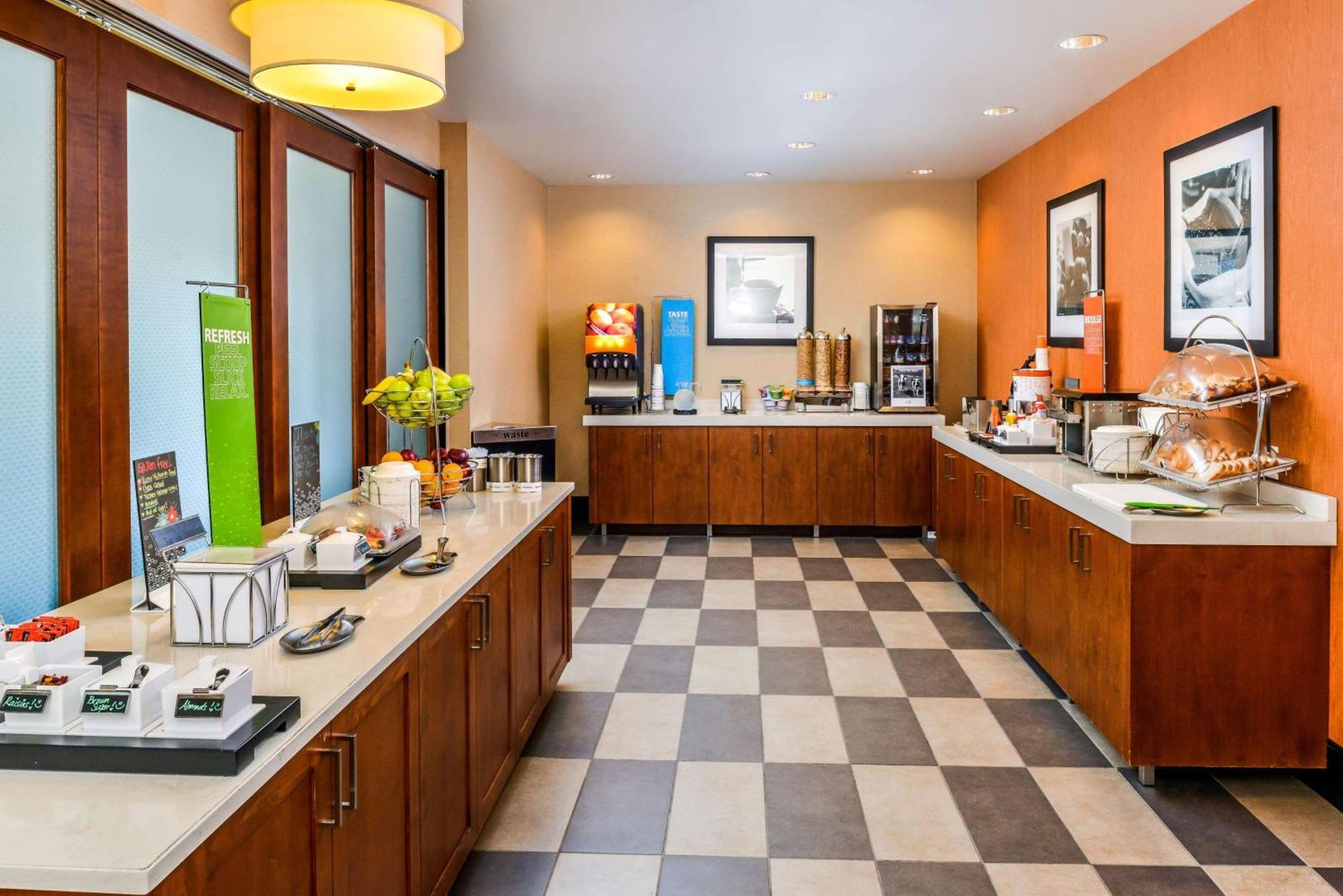 Hampton Inn & Suites Boulder North Bagian luar foto