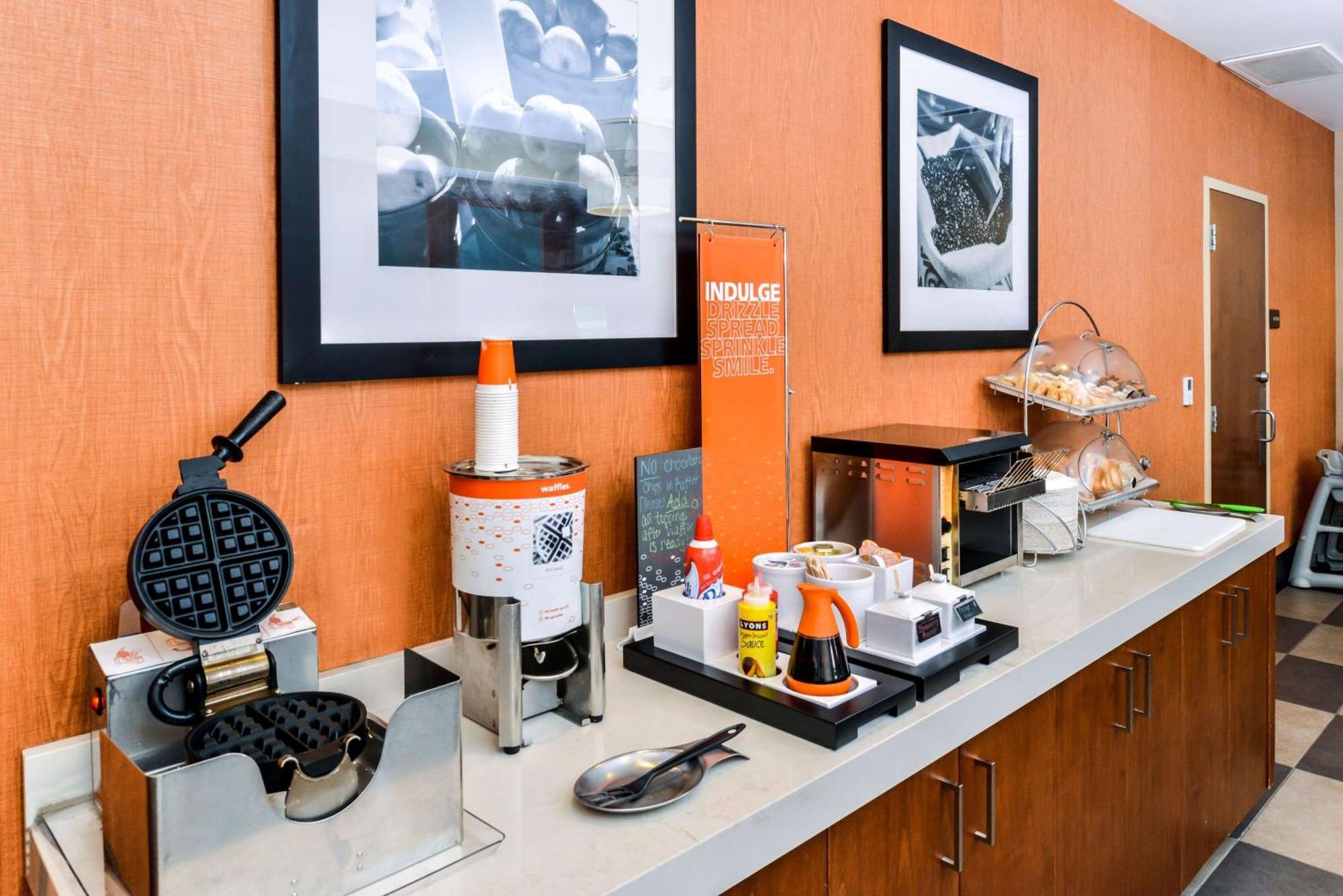 Hampton Inn & Suites Boulder North Bagian luar foto