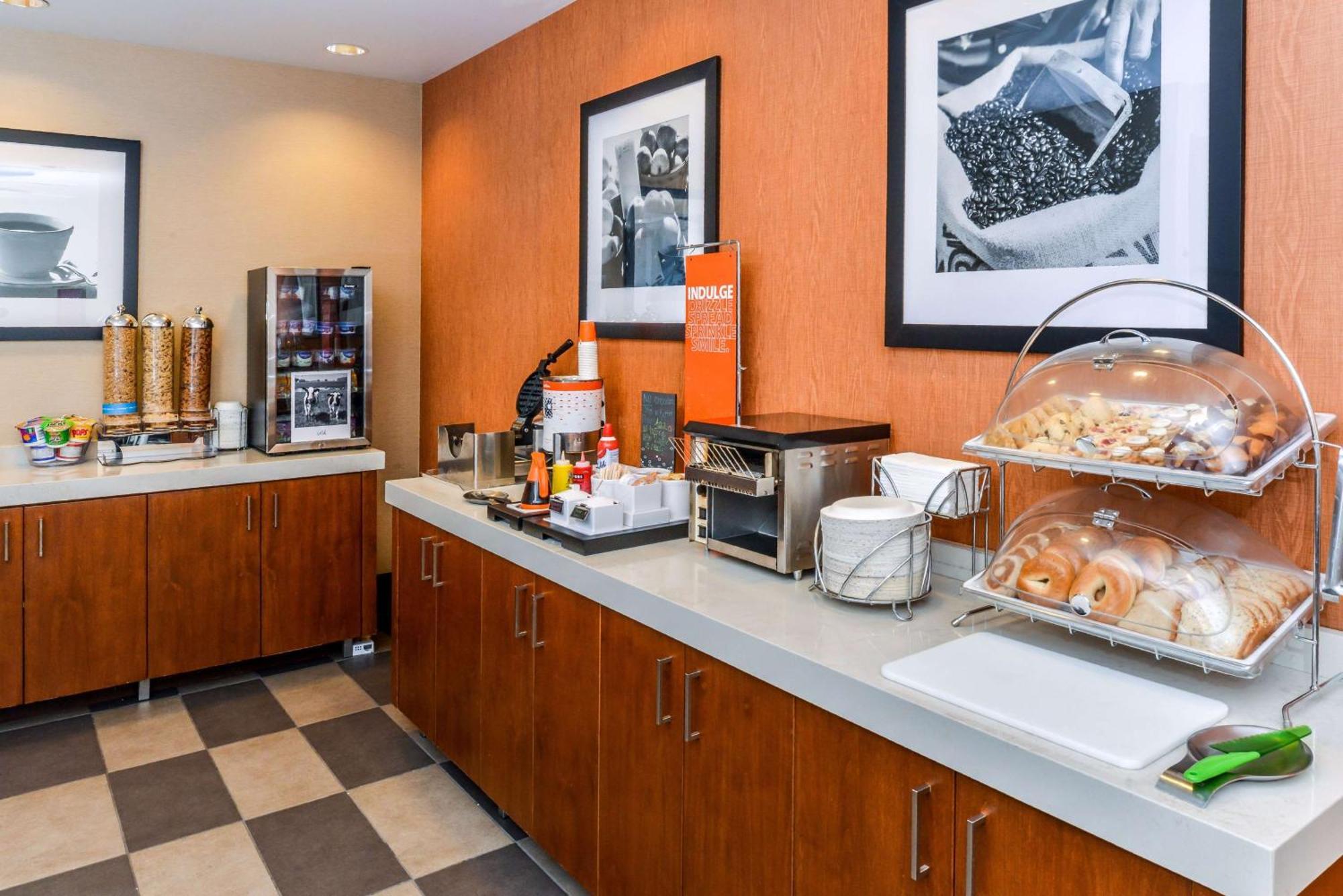 Hampton Inn & Suites Boulder North Bagian luar foto